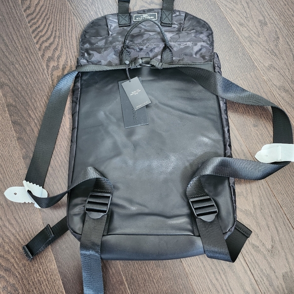 Kendall and Kylie backpack - Picture 2 of 4